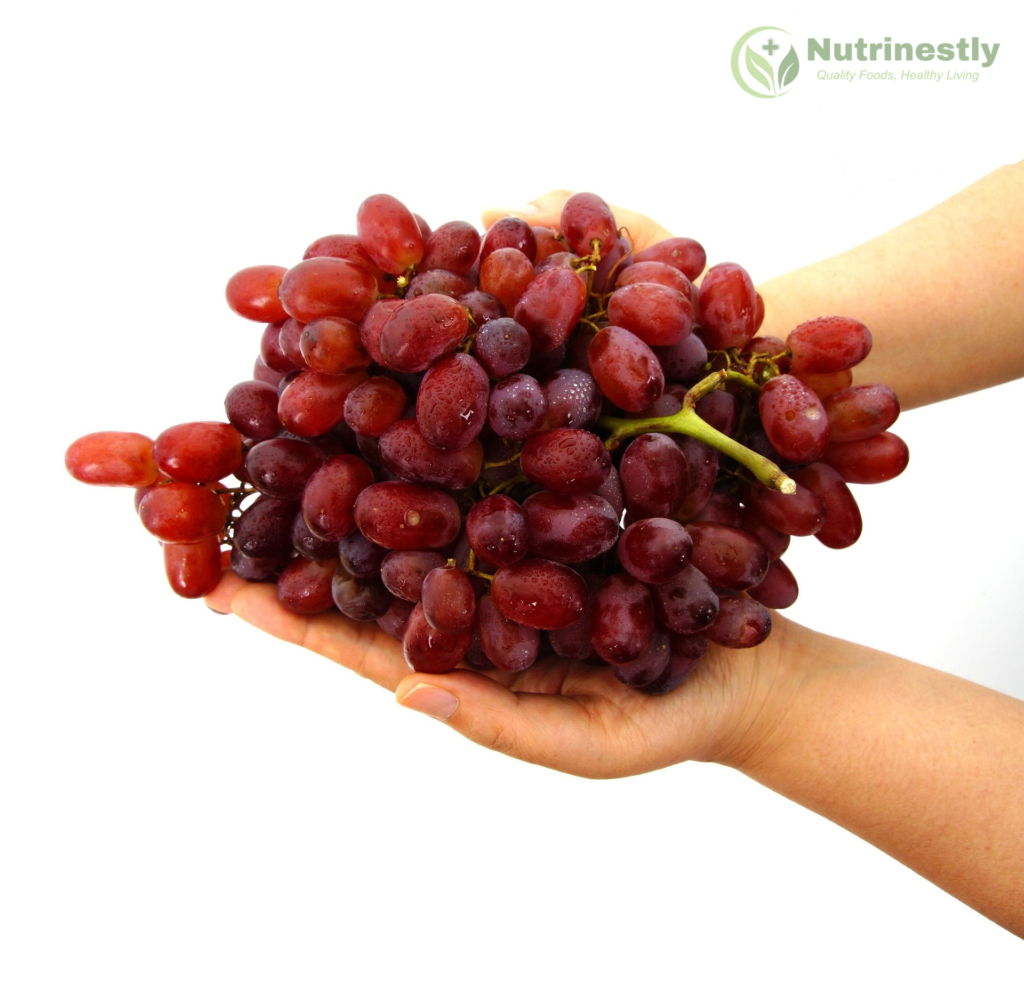 seeded grapes